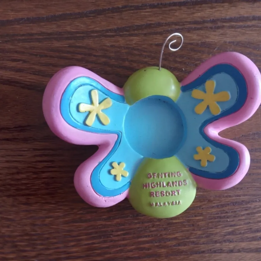 دیوار کوب تزیینی