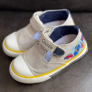 کفش بچگانه چیکو