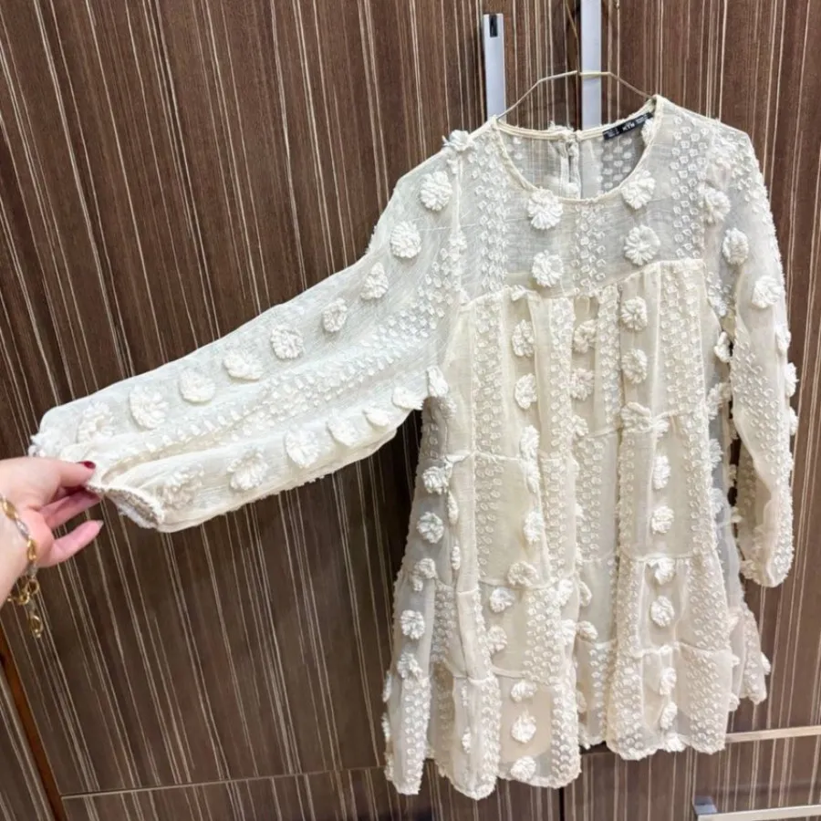 پیراهن شکوفه ای