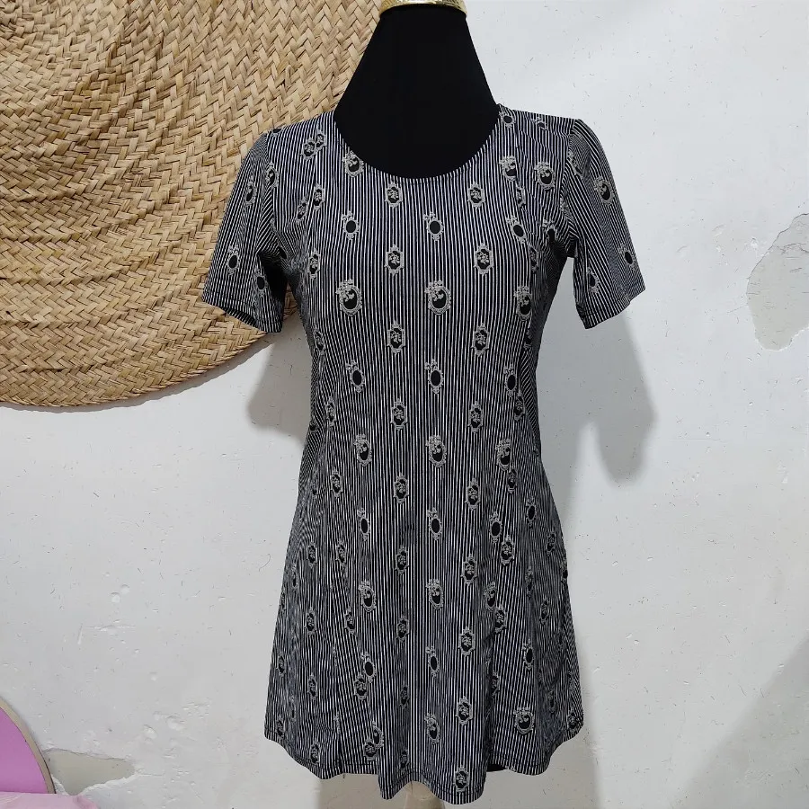 پیراهن زیبا وخارجی