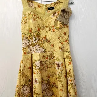 پیراهن عروسکی