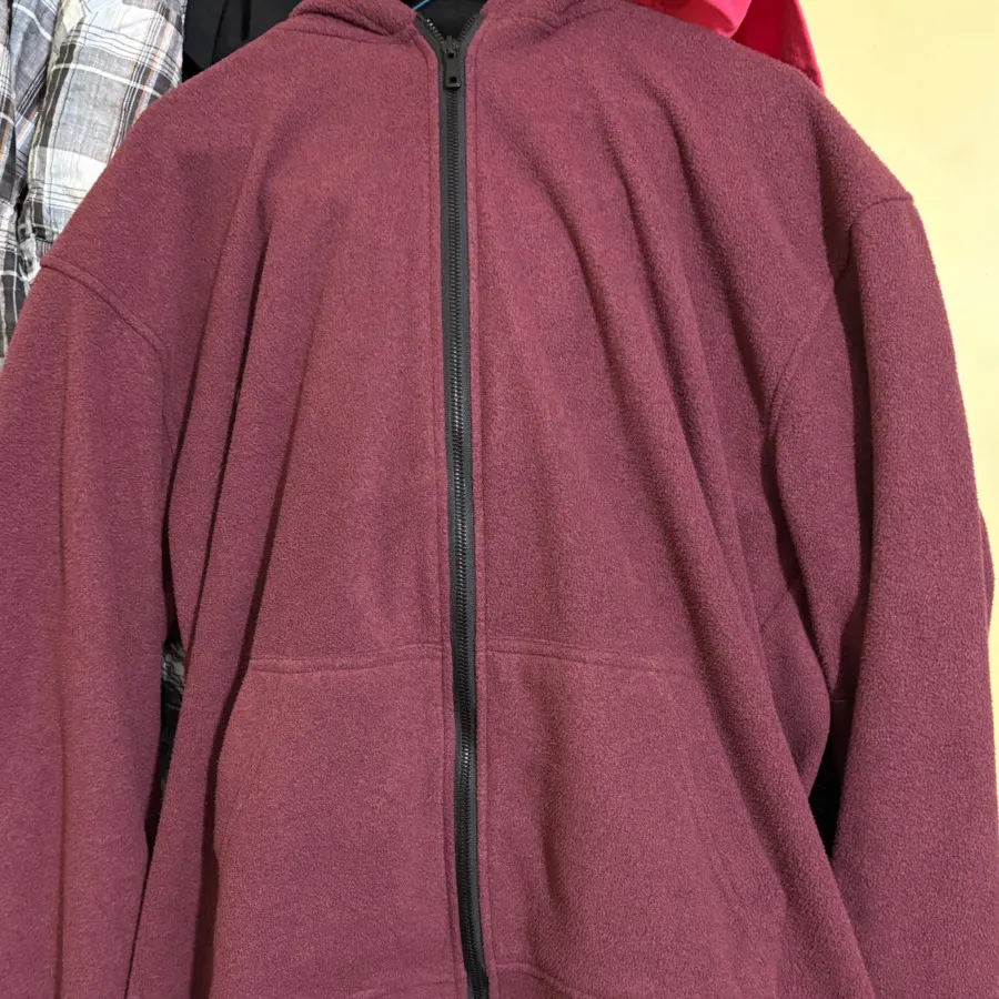 سویشرت pull and bear