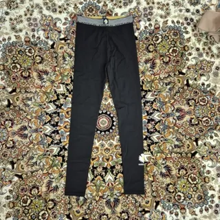 ساپورت دخترانه