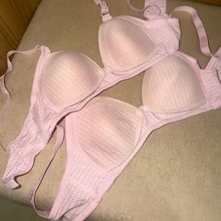 دو عدد سوتین شیردهی