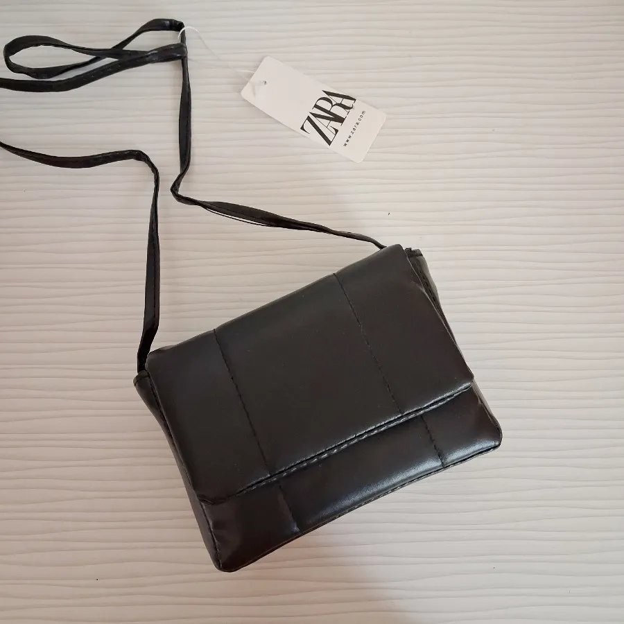 کیف طرح زارا بالشتی