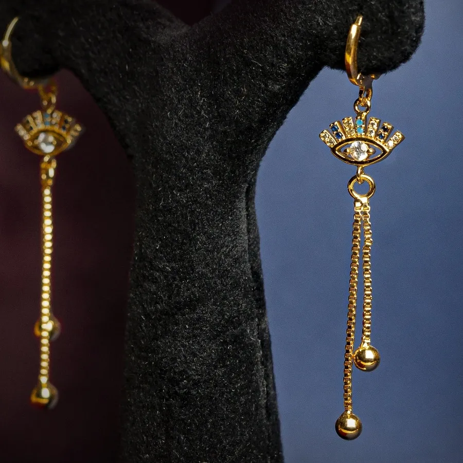 گوشواره آویز چشم