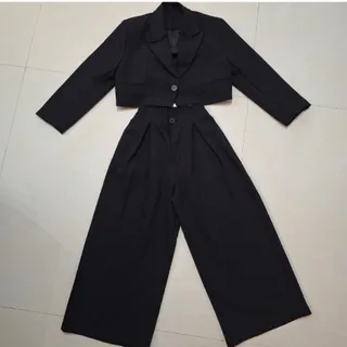 کت کراپ و شلوار بگ