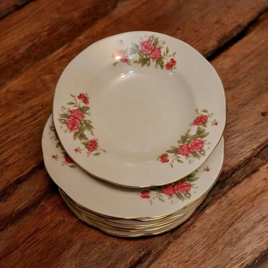 بشقاب گود گلسرخی