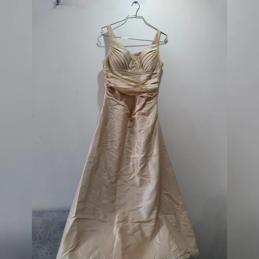 پیراهن مجلسی