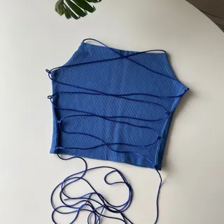 کراپ تاپ پشت بندی