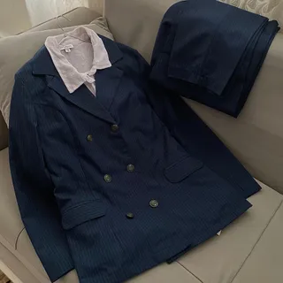 کت و شلوار دیپلمات