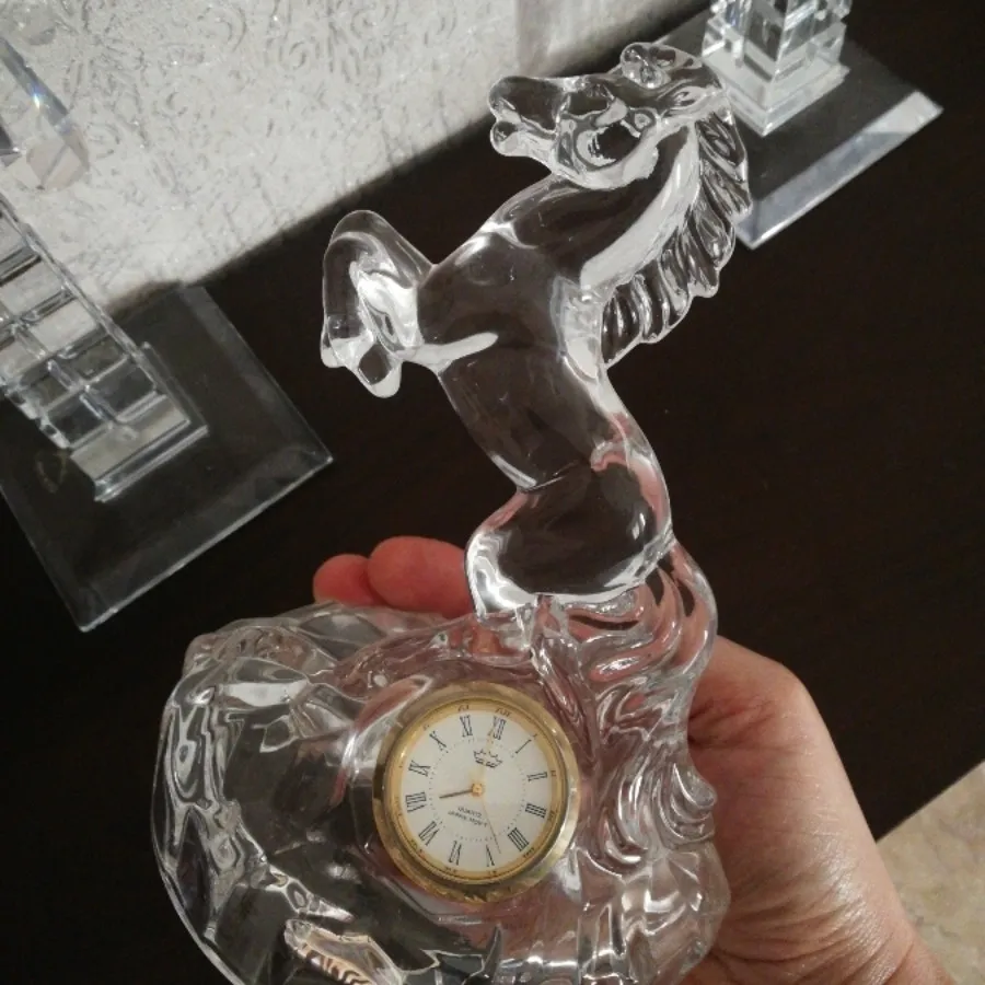 مجسمه کریستال اسب
