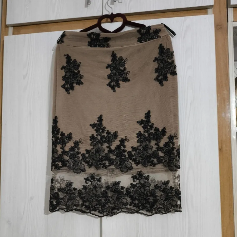 دامن گلدوزی کد 78