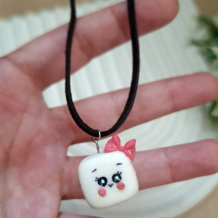 آویز ماشین قند دختر