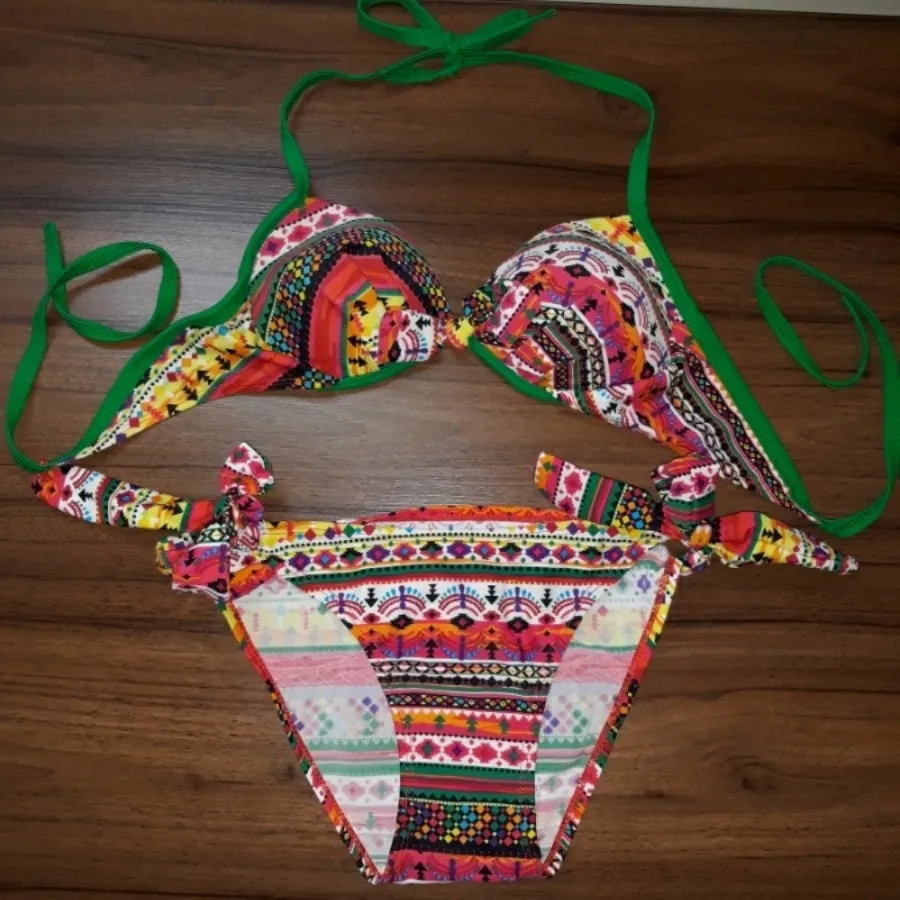 مایو دو تیکه خوش رنگ