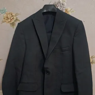 کت و شلوار و جلیقه مردانه