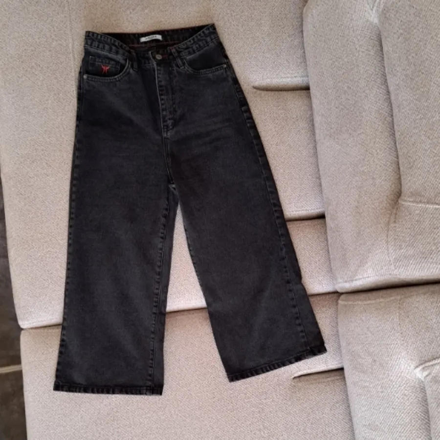 شلوار بگ کوتاه ذغالی