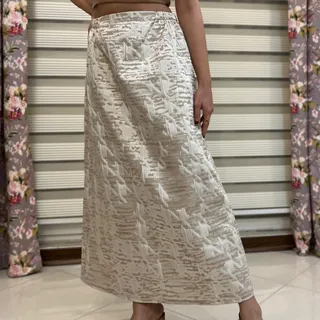 دامن ژاکارد کرم