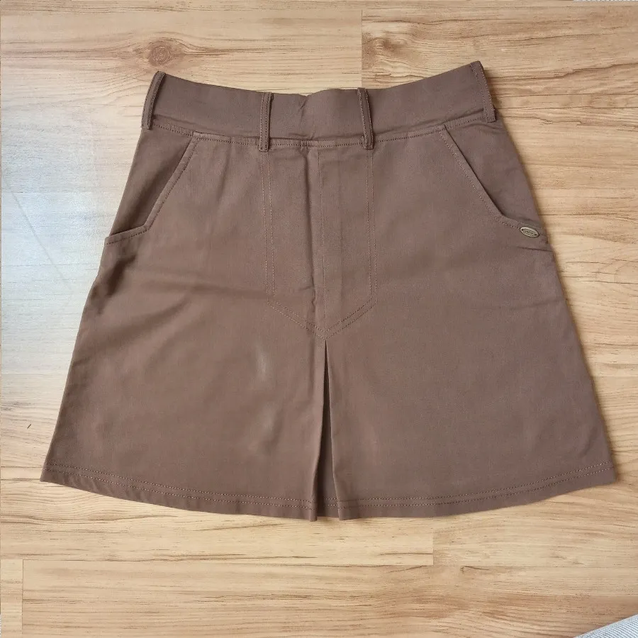 دامن کوتاه قهوه ای