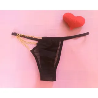 لباس زیر زنانه