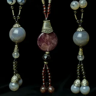 گردن آویز سنگ