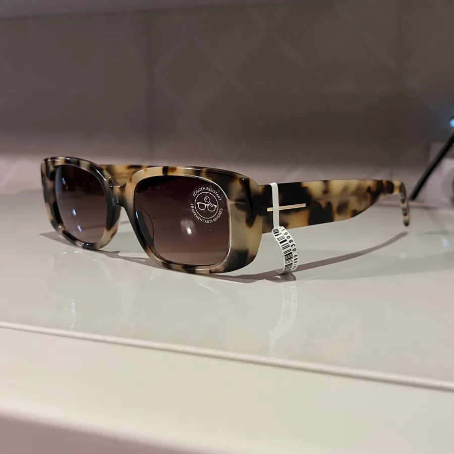 عینک آفتابی زنانه