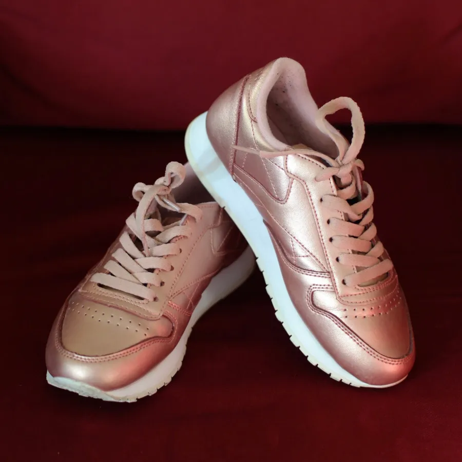 کتونی ریبوک کلاسیک