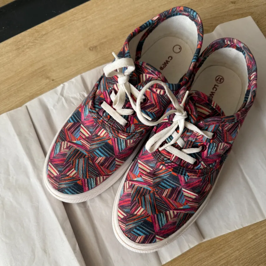 کتونی Lc Waikiki