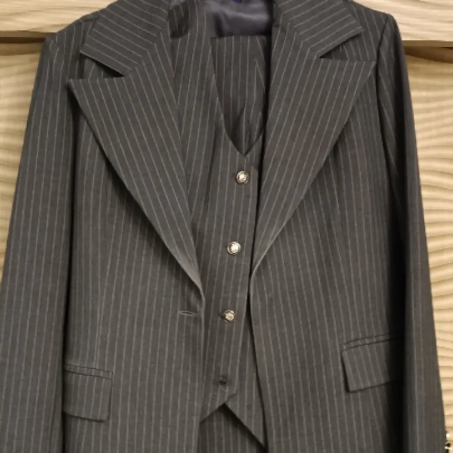 کت جلیقه شلوار