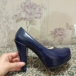 کفش پاشنه بلند سورمه ای