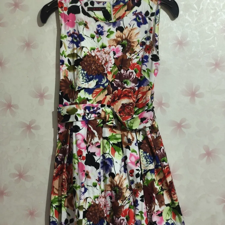 پیراه گلدار