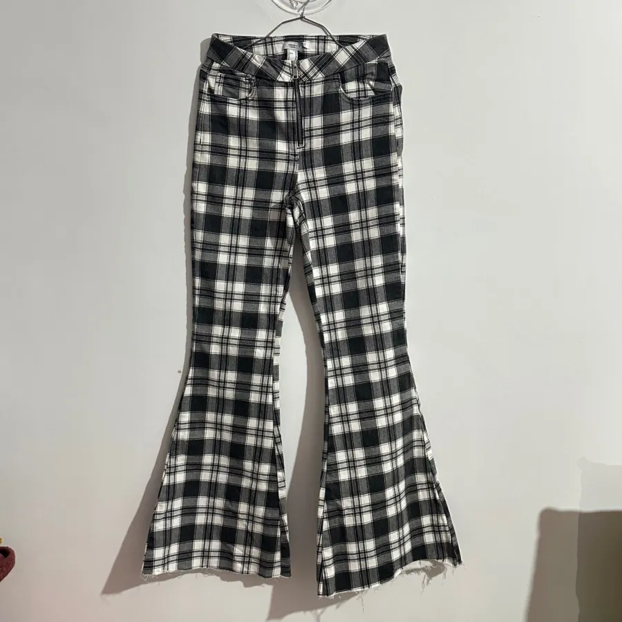 شلوارچهارخونه