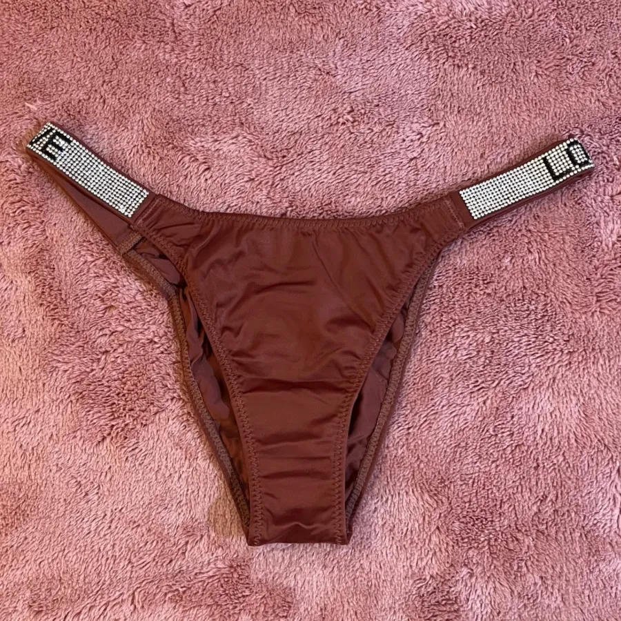 شورت زیبای ویکتوریا سیکرت