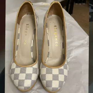 کفش پاشنه LV