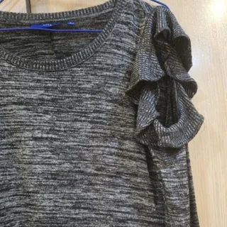 بلوز زنانه رو سر شونه طرح