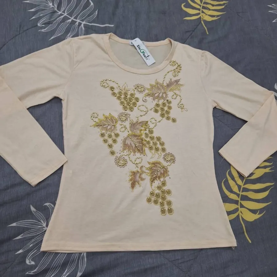 پیراهن مرواریدی