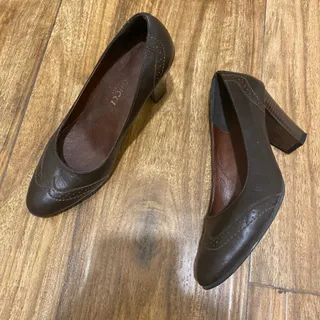 کفش پاشنه دار چرم