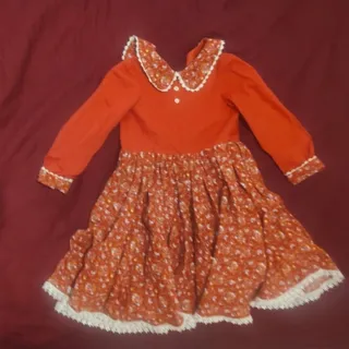 پیراهن نارنجی