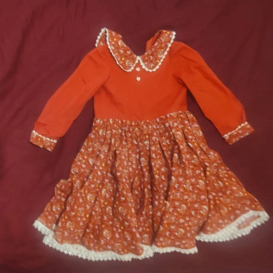 پیراهن نارنجی