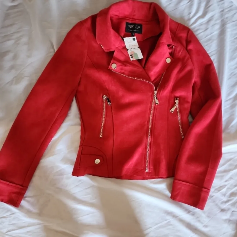 جکت جیرSantimantal