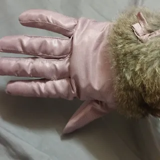 دستکش رنگ خاص