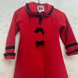 پالتو و کلاه قرمز تایلندی