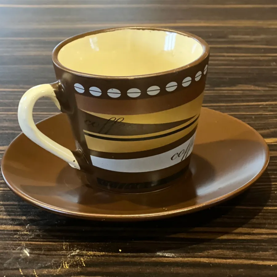 فنجان با نعلبکی