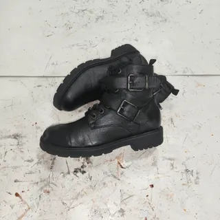 بوت وارداتی