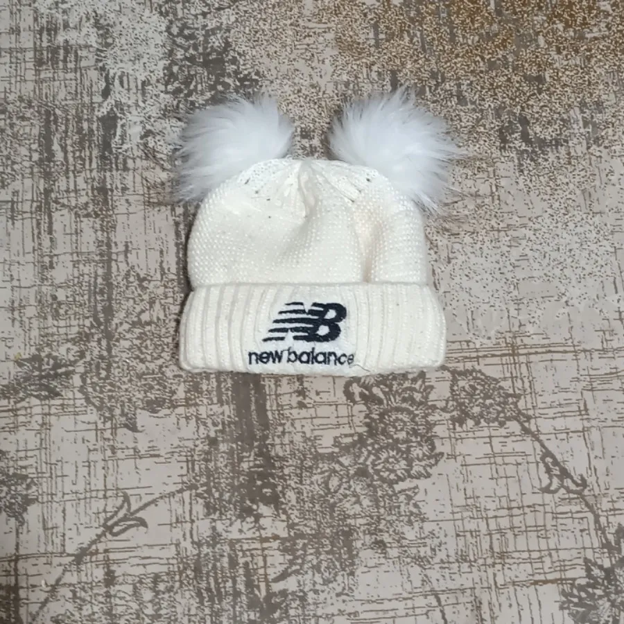 شال و کلاه بچگانه