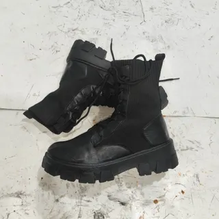 بوت وارداتی