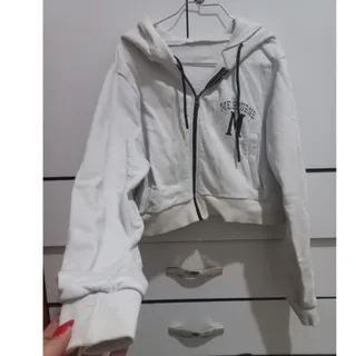 سوییشرت کوتاه کلاهدار گرم