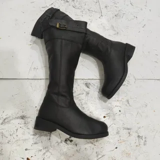 بوت وارداتی