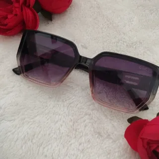 عینک آفتابی و اشانتیون