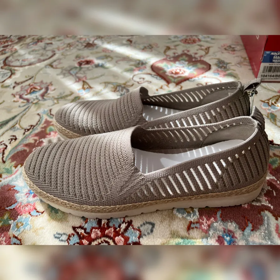 کفش اسکیچرز